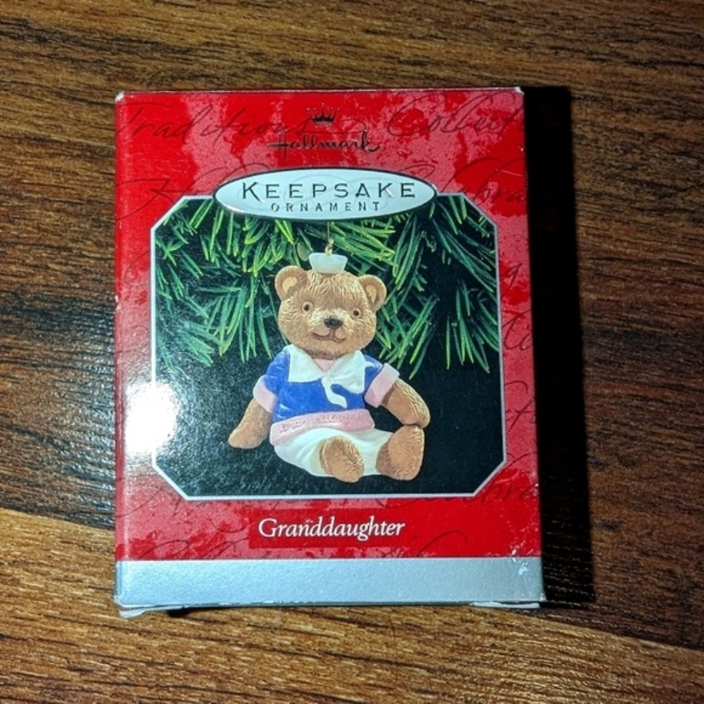Hallmark Granddaughter Keepsake Handcrafted Christmas Ornament Vintage 1998